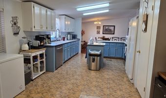 1505 W Bernadine S Way, Ash Fork, AZ 86320