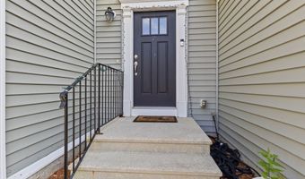 71 Kendall Ct 71, Bedford, MA 01730