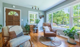 47 Sunnyside Dr, Athens, OH 45701