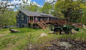 29 Parker St, Glocester, RI 02814
