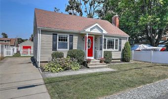 9 Norman St, Cumberland, RI 02864