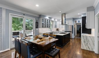 14 STONEBRIDGE Dr, Hockessin, DE 19707