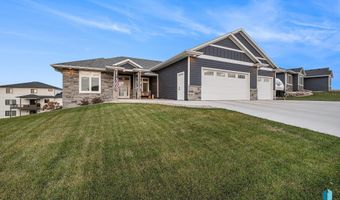 1604 W River Bend St, Brandon, SD 57005