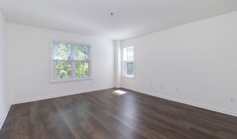 49 Rose St 307, Branford, CT 06405