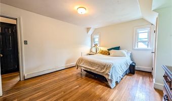 42 Mechanic St, North Smithfield, RI 02896