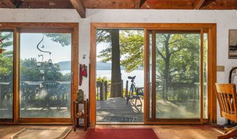 120 Big Barndoor Is, Alton, NH 03810