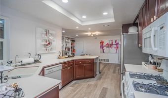 6117 E Garnet Cir, Anaheim, CA 92807
