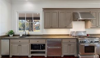 5844 N WILLIAMSBURG Rd, Bassfield, MS 39421