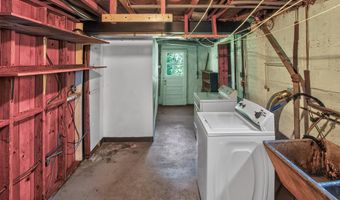 5915 RYLAND Dr, Bethesda, MD 20817