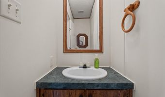 1008 W Maple Ave, Barnsdall, OK 74002