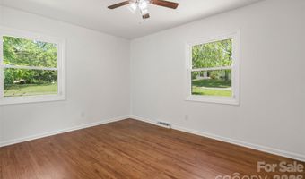 4300 Dowling Dr, Charlotte, NC 28205