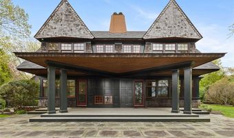 25 Walnut St, Jamestown, RI 02835
