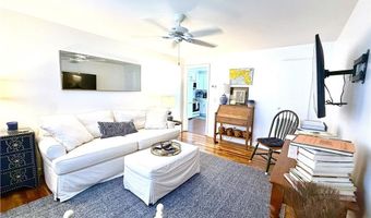 70 Carroll Ave 1009, Newport, RI 02840