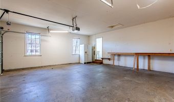 2387 Burlington Dr, Amissville, VA 20106