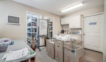 6707 NW 50th St, Bethany, OK 73008