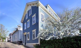 75 Mary St, Newport, RI 02840