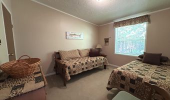 7763 Lagoon Dr, Alanson, MI 49706