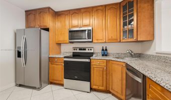 3375 N Country Club Dr 602, Aventura, FL 33180