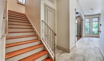 14819 Bellbrook Dr, Addison, TX 75254