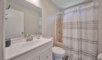 179 Chippewa Trl, Albrightsville, PA 18210