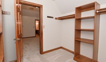 1250 Bur Oak Ct, Avon, IN 46123