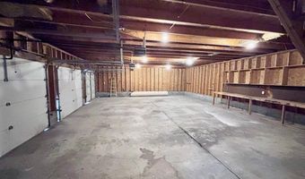 1120 16th St, Aurora, NE 68818