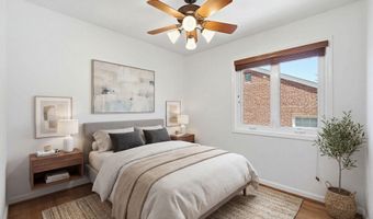 19 E MYRTLE St A, Alexandria, VA 22301
