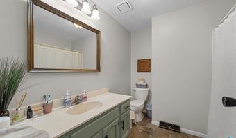48186 265th St, Brandon, SD 57005