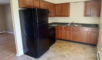 4500 Washington Square Dr, Austintown, OH 44515