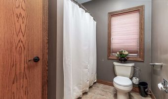 16978 Asbury, Asbury, IA 52002