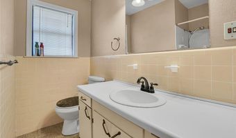 1404 Polk St, Altus, OK 73521