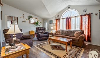 12 Avis St, Absarokee, MT 59001