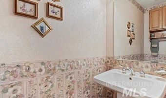 15153 Horseshoe Dr, Caldwell, ID 83607