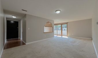 10 Cambridge E, Amherst, NY 14221