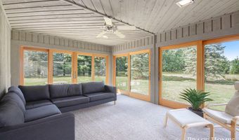 1359 Buttrick Ave SE, Ada, MI 49301