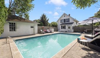 7 Pleasant Vw, Jamestown, RI 02835