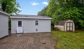 56 Miracle Ln, Albany, NY 12211