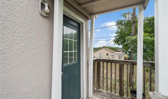 215 S 11th St, Aransas Pass, TX 78336