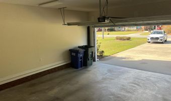 4219 Maple Dr, Ayden, NC 28513