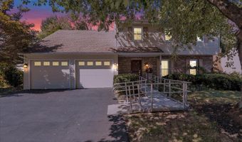 802 APPLE Dr, Reading, PA 19610