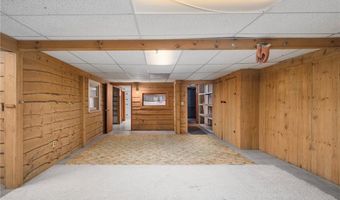 141 Peckham Rd, Little Compton, RI 02837