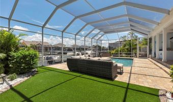 5727 SEA TROUT Pl, Apollo Beach, FL 33572