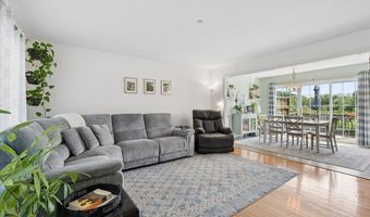 14 Abbey Rd, Brentwood, NH 03833