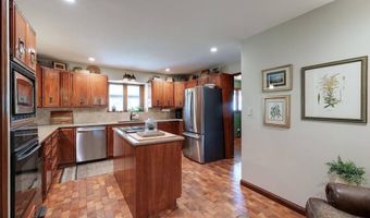 2017 E Chestnut Ave, Arkansas City, KS 67005