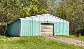 451 HWY 8, Armstrong Creek, WI 54103