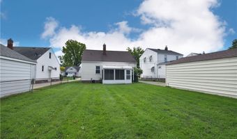 31921 Pendley Rd, Willowick, OH 44095