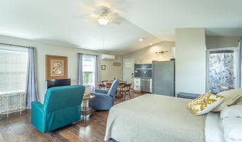 148 20th Ave, Apalachicola, FL 32320
