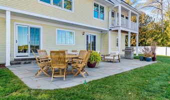 451 Appletree Point Rd, Burlington, VT 05408