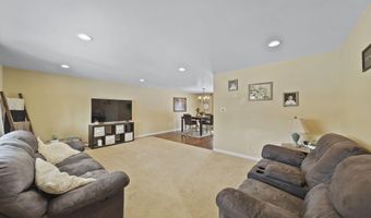 520 Meadowbrook Dr, Adrian, MI 49221