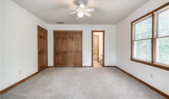 558 Auburn Rd, Auburn, GA 30011